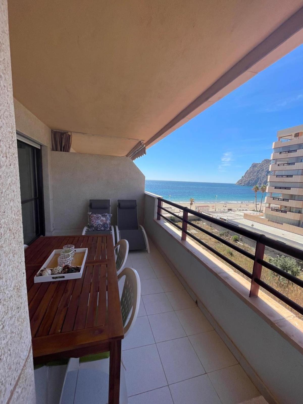Eerstelijns Appartement Vive Cada Momento Zeezicht En Pal Aan De Boulevard En Strand Calpe, Toplocatie Экстерьер фото